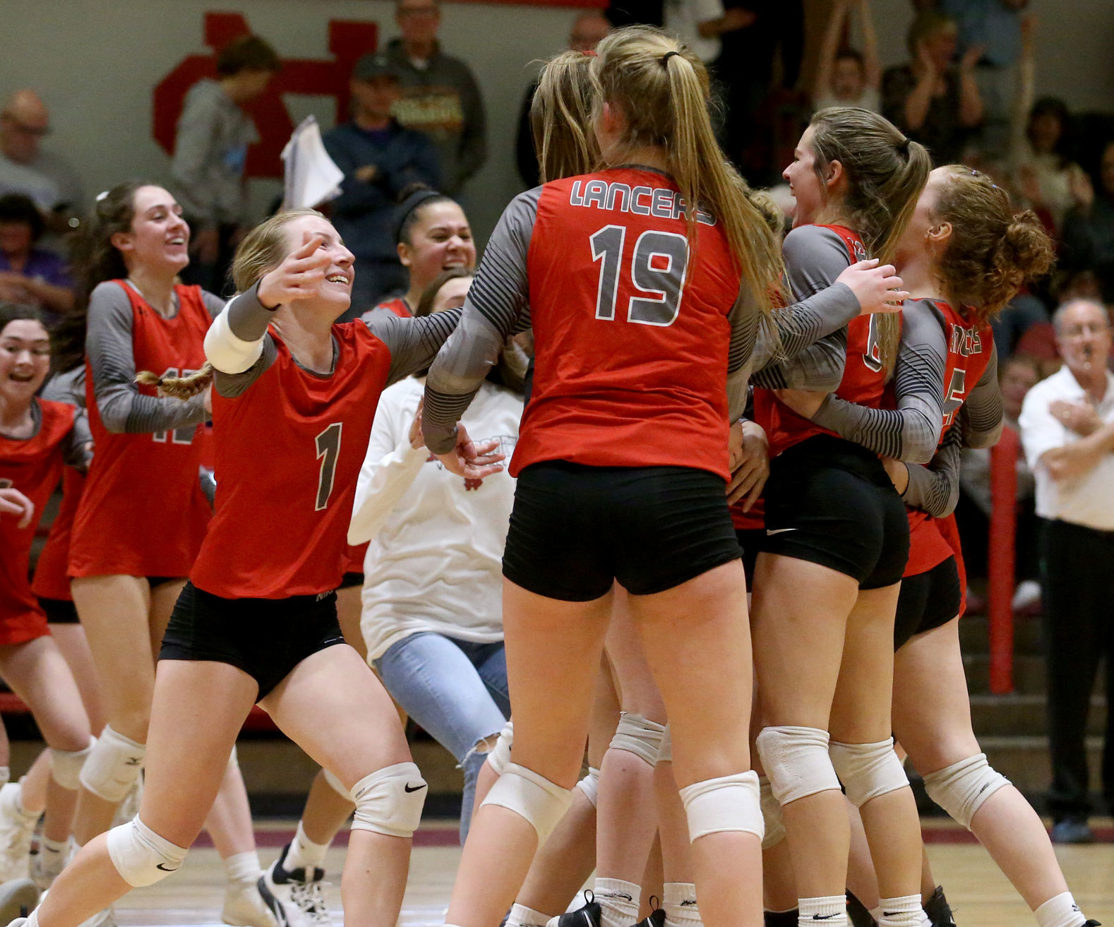 110419-qct-spt-ns-vball-003